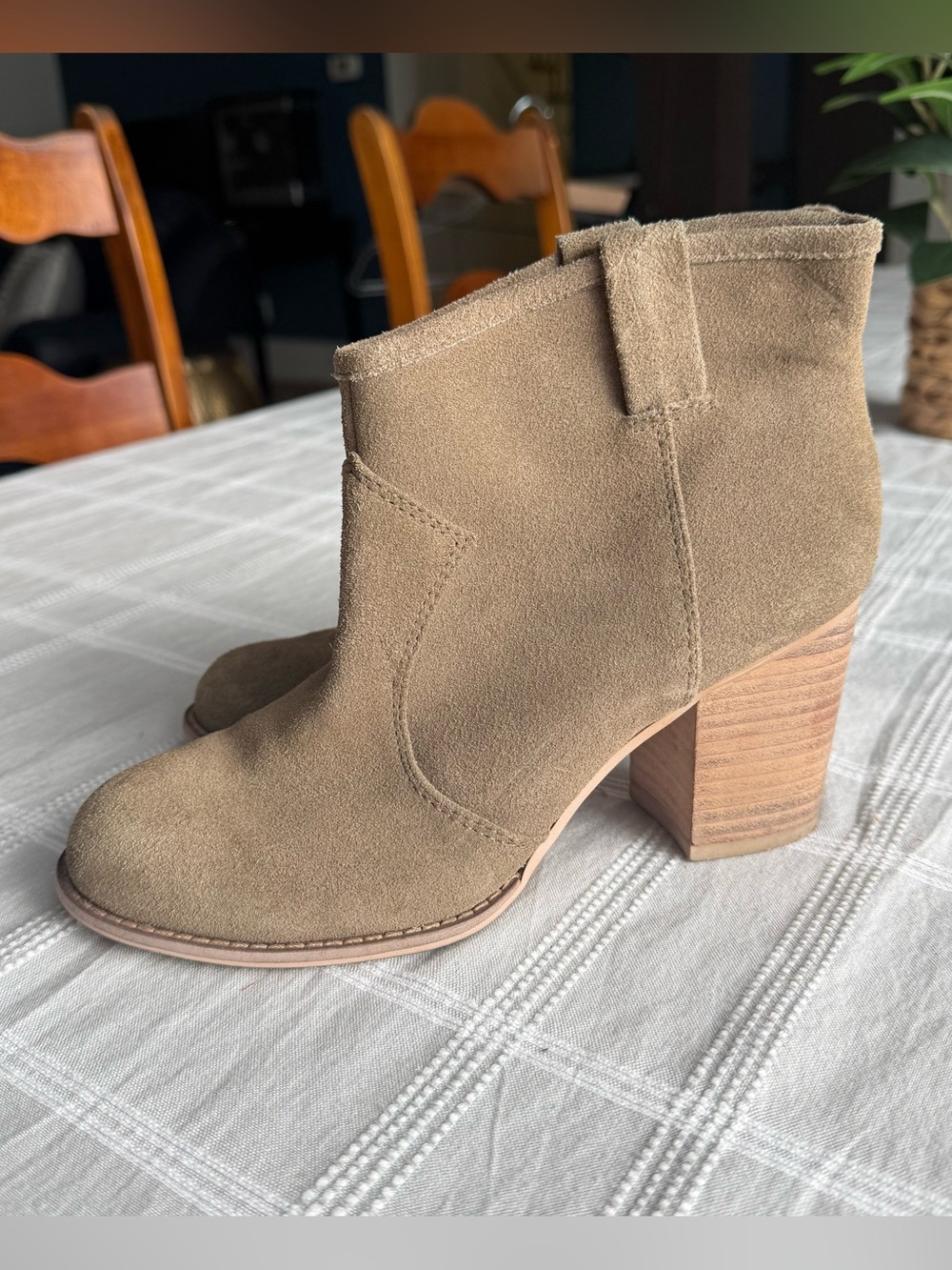 Splendid Taupe Suede Block Heel Ankle Booties